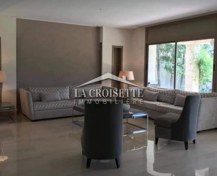Villa S+4 avec piscine à La Marsa